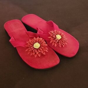 Women's Hot Pink Fushsia "Happy Daisy" Sandals - Size 6